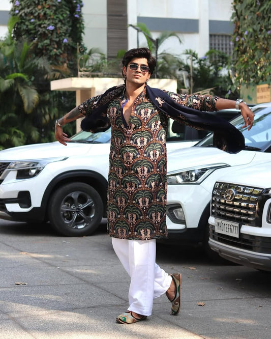 Navy Blue Havy Embroidery Work Kurta Pajama And Dupatta Set For Men’s