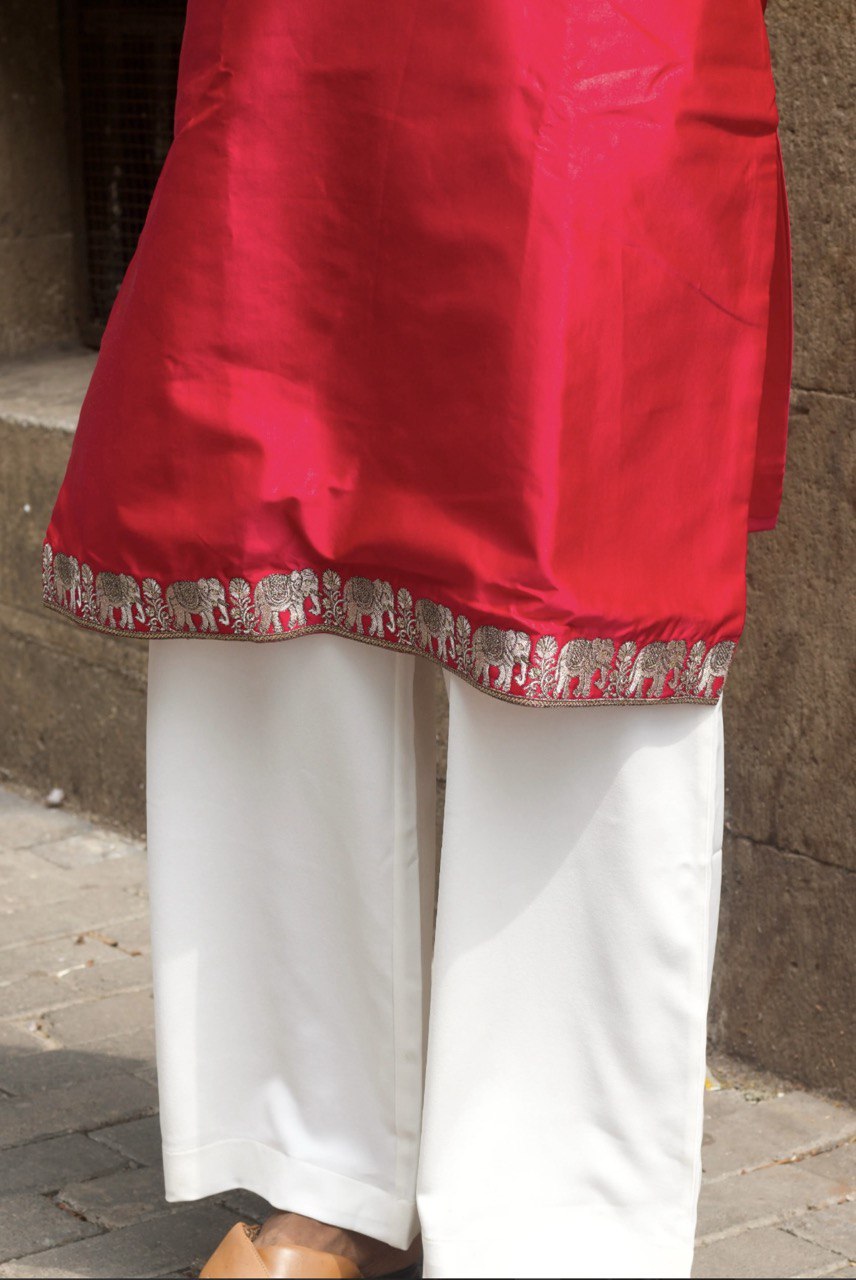 RED JARI ELEPHANT EMBROIDERED WORK KURTA PAJAMA SET FOR MEN'S