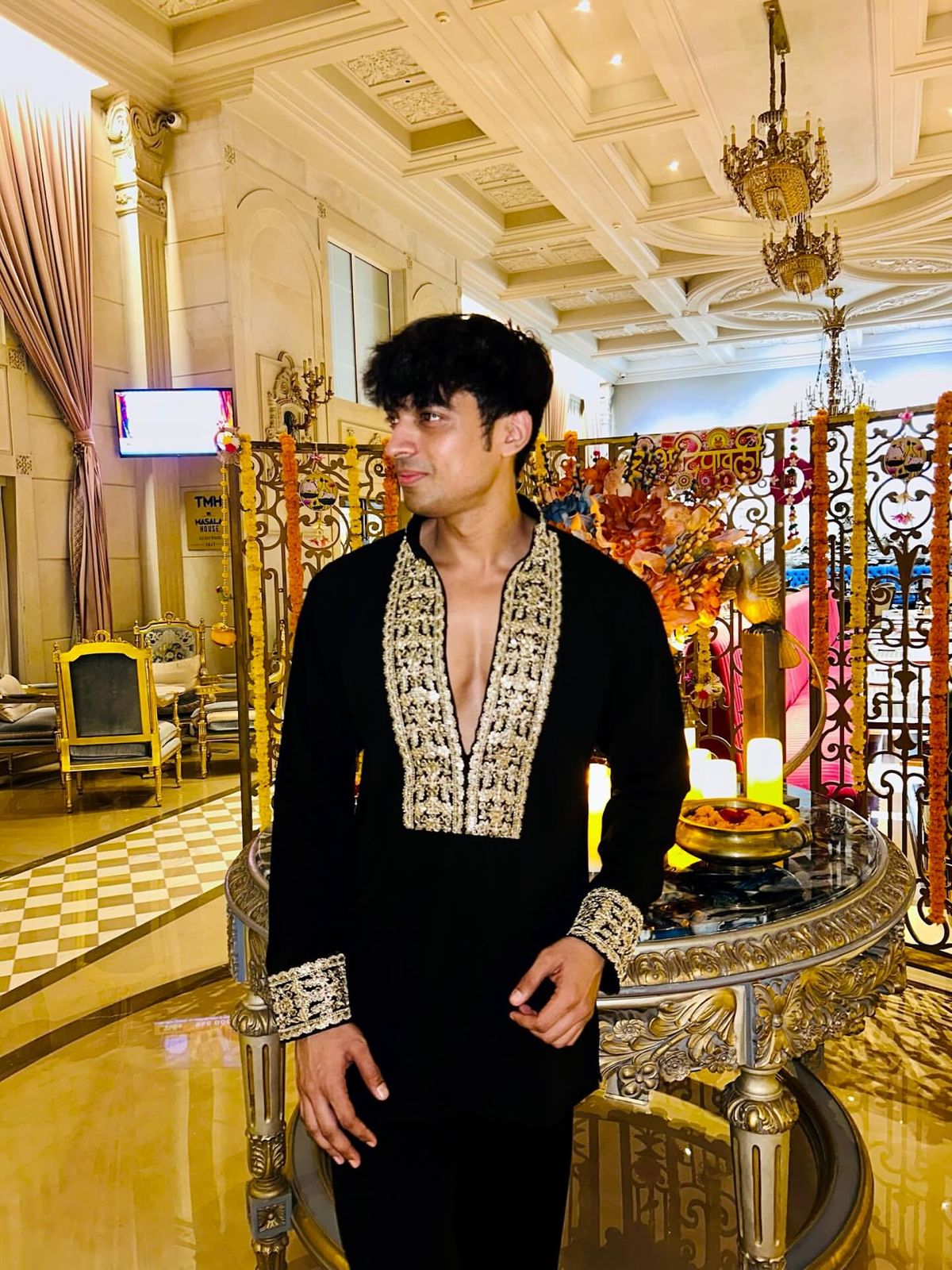 BLACK V NECK EMBROIDERD SHORT KURTA WITH PAJAMA SET