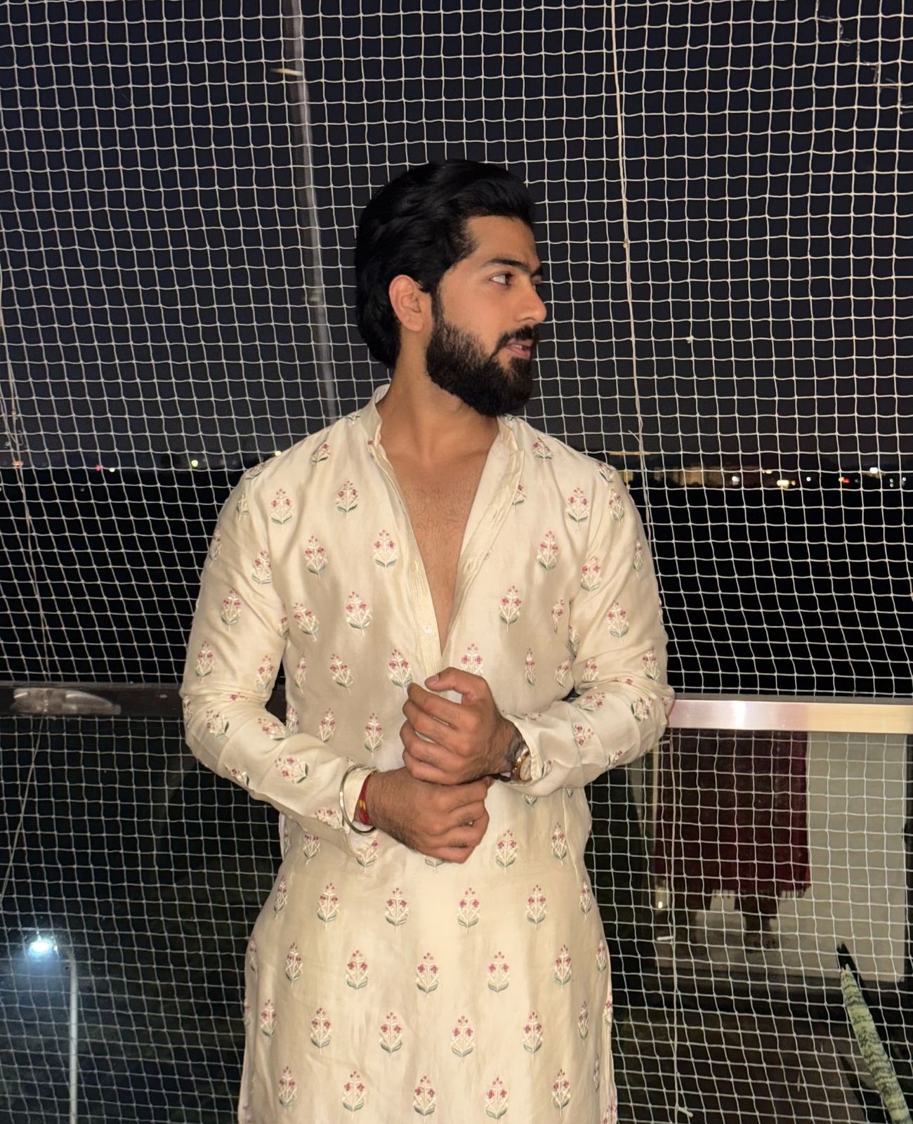 white cotton multi therd embroiderd  work kurta pajama