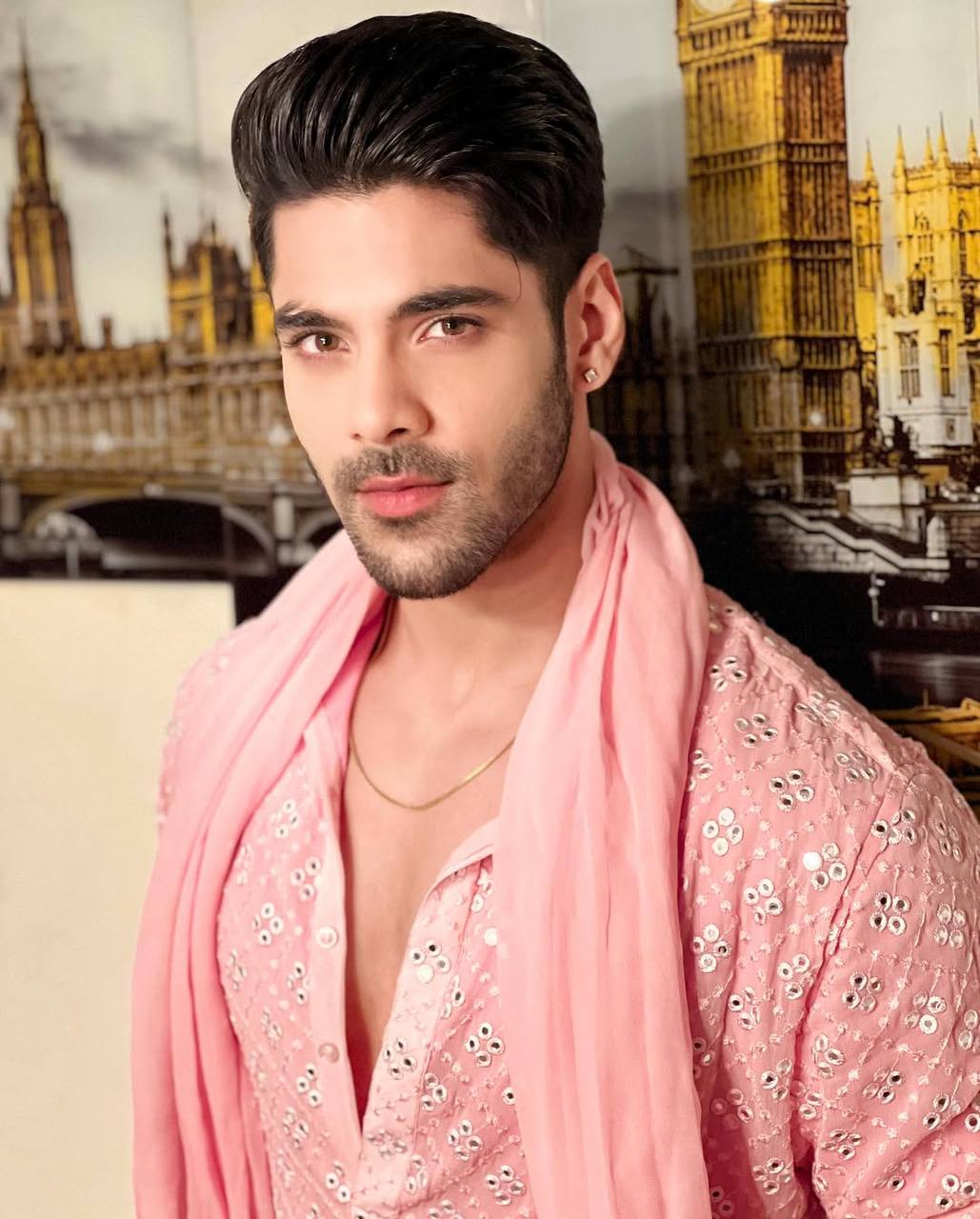 PINK MIRROR MEN'S DESIGENER KURTA WITH PAJAMA WITH DUPATTA