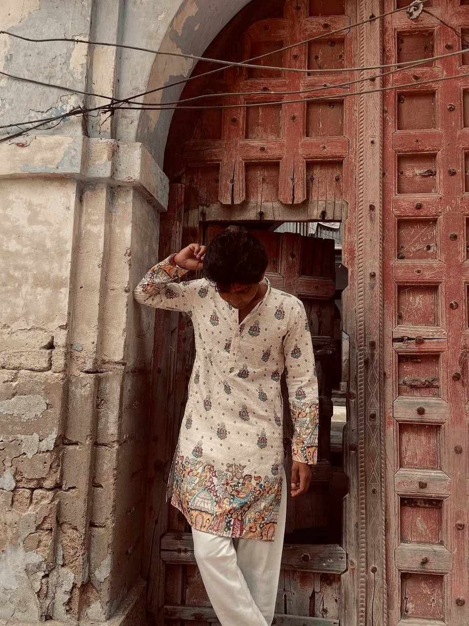 CREAM SCHIFFLI VIRAASAT PRINTRD KURTA WITH PAJAMA