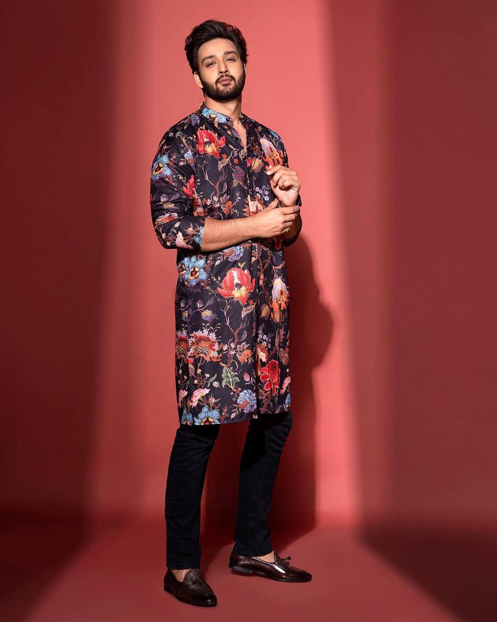 FLORAL PRINTED KURTA WITH PAJAMA SET FOR MEN